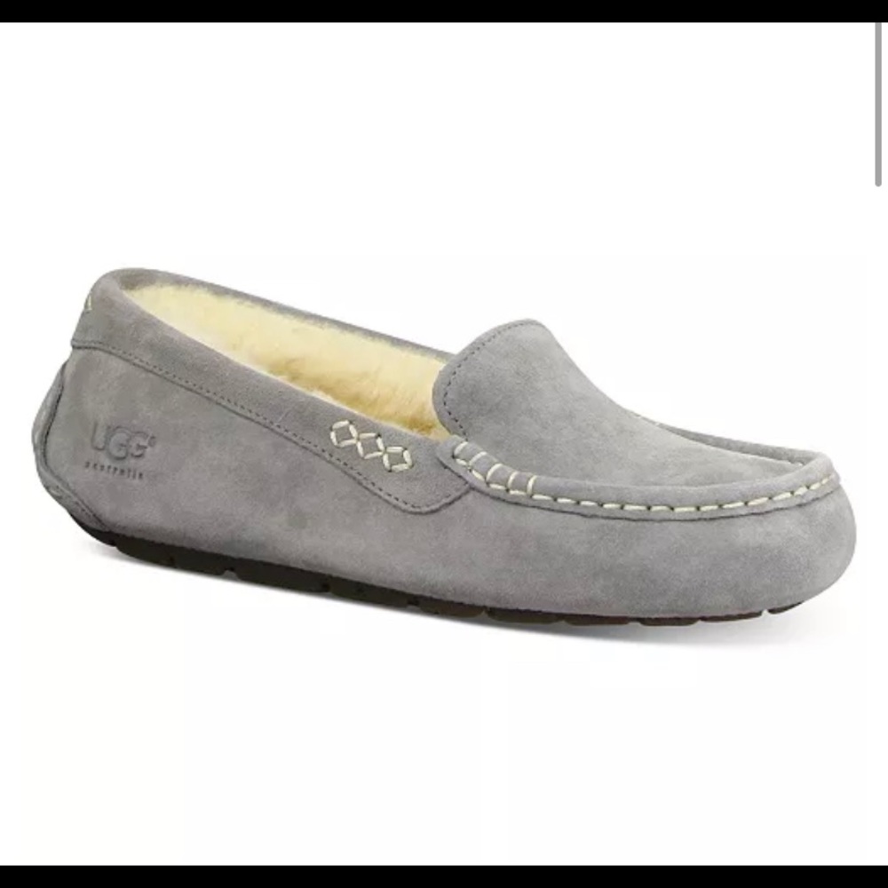 UGG Ansley Moccasin - Light Grey - 6 NIB